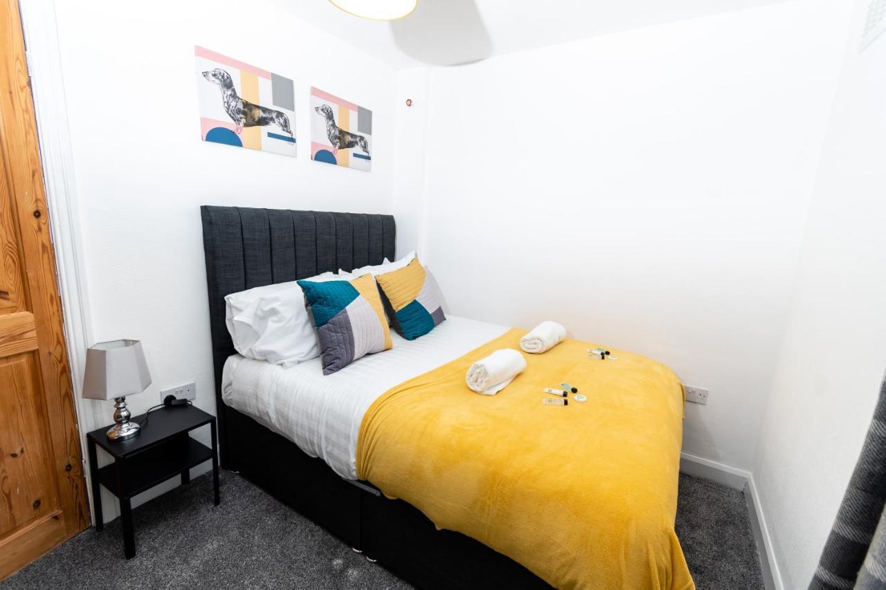 Greenbourne - 4 Bedrooms Sleeps 8 Free Parking Gateshead Exterior foto