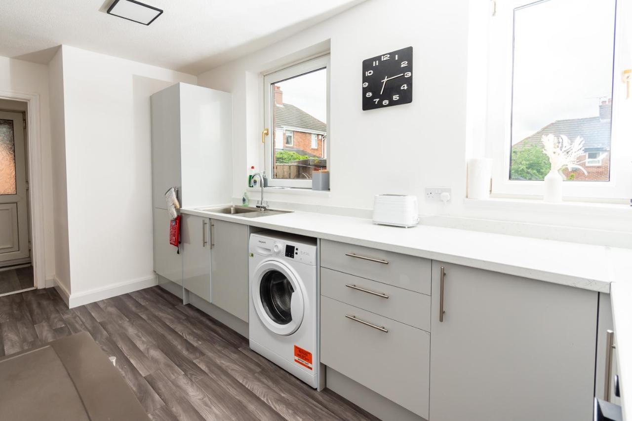 Greenbourne - 4 Bedrooms Sleeps 8 Free Parking Gateshead Exterior foto