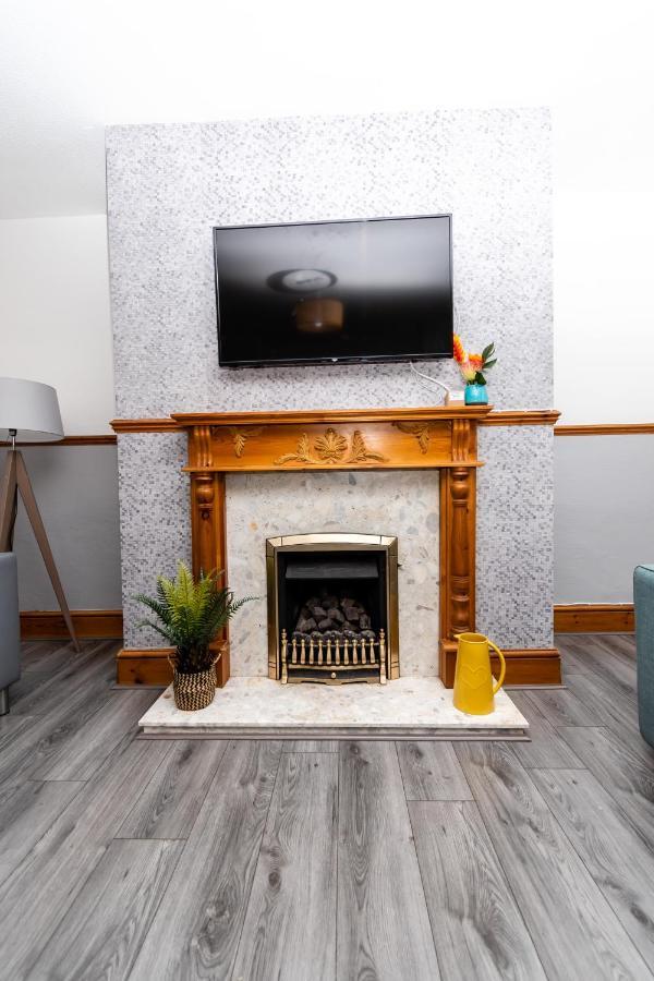 Greenbourne - 4 Bedrooms Sleeps 8 Free Parking Gateshead Exterior foto